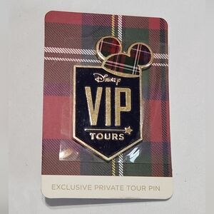 Disney VIP Tours - Exclusive Private Tour Pin - New in Package 2025